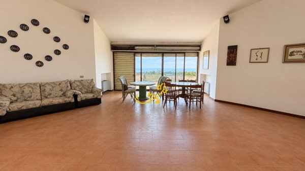 casa indipendente in vendita a Polignano a Mare in zona Cavuzzi