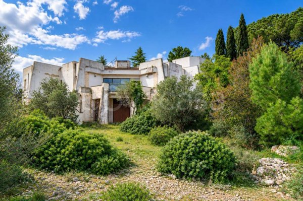 casa indipendente in vendita a Polignano a Mare in zona Cavuzzi