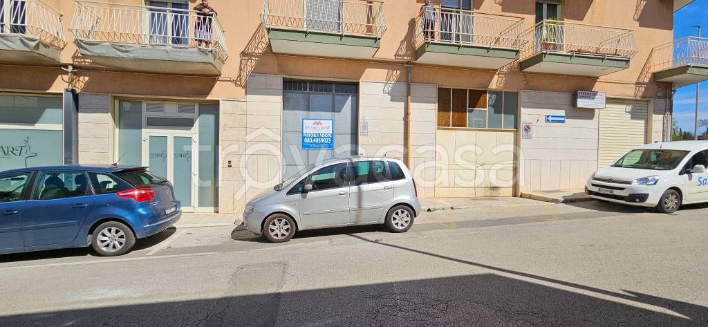 locale commerciale in vendita a Putignano