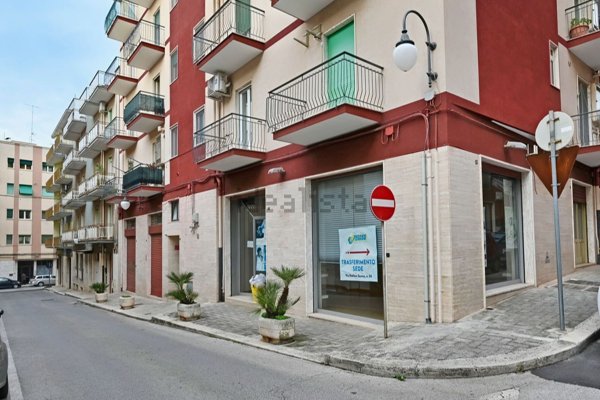 locale commerciale in vendita a Putignano