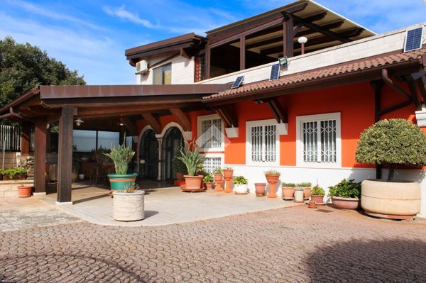 casa indipendente in vendita a Putignano