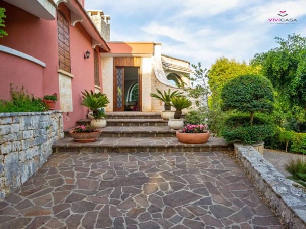 casa indipendente in vendita a Putignano