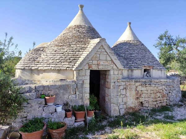 casa indipendente in vendita a Putignano