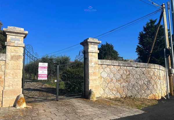 casa indipendente in vendita a Putignano