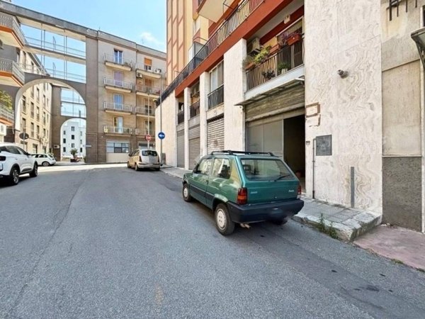 negozio in vendita a Putignano
