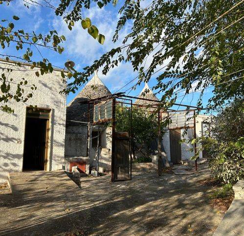 casa indipendente in vendita a Putignano