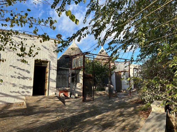 casa indipendente in vendita a Putignano