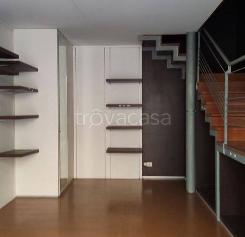 locale commerciale in vendita a Putignano