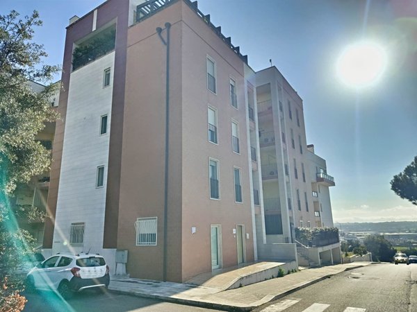 ufficio in vendita a Putignano