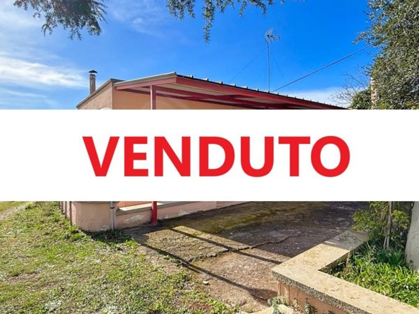 casa indipendente in vendita a Putignano