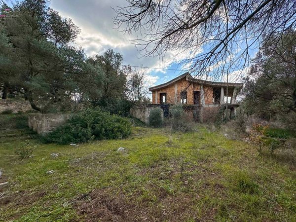 casa indipendente in vendita a Putignano