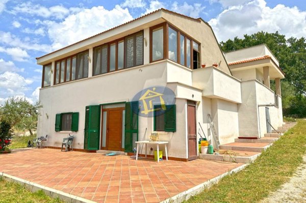 casa indipendente in vendita a Putignano