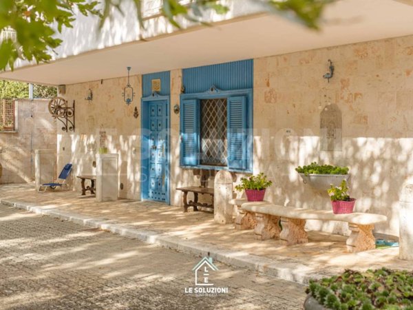 casa indipendente in vendita a Putignano