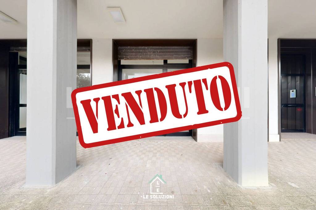 negozio in vendita a Putignano