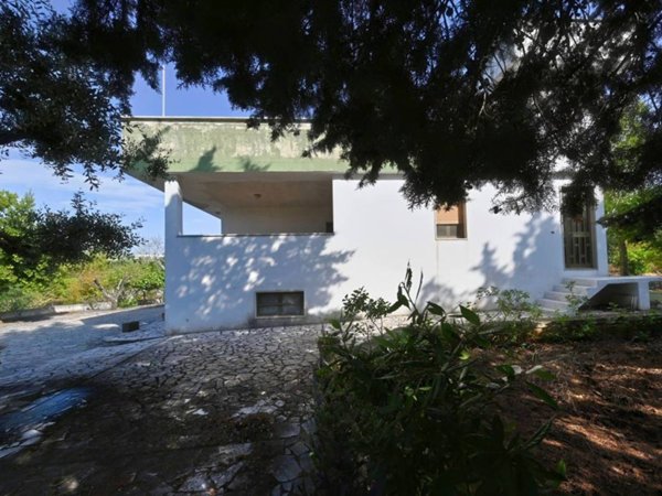 casa indipendente in vendita a Putignano