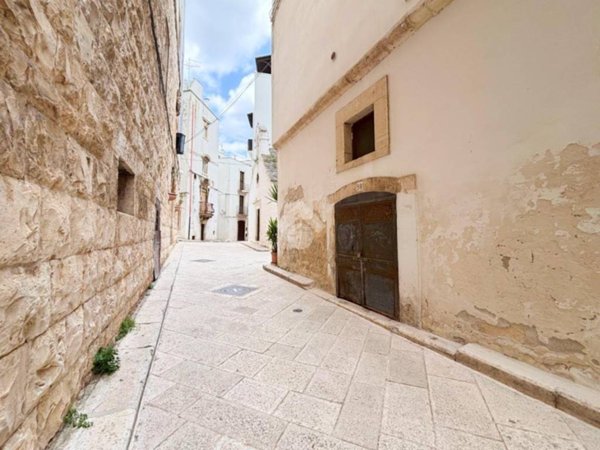 casa indipendente in vendita a Putignano