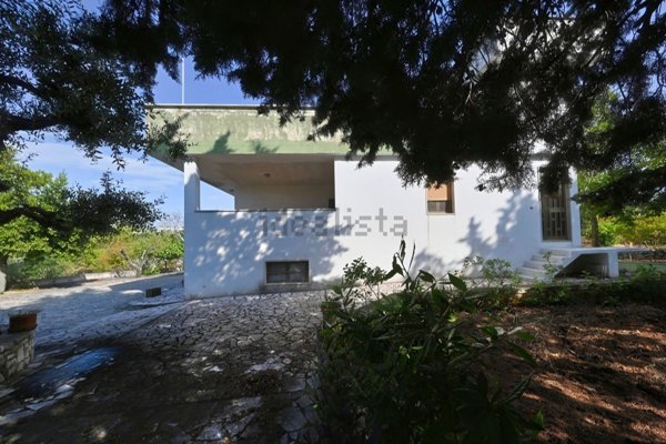casa indipendente in vendita a Putignano