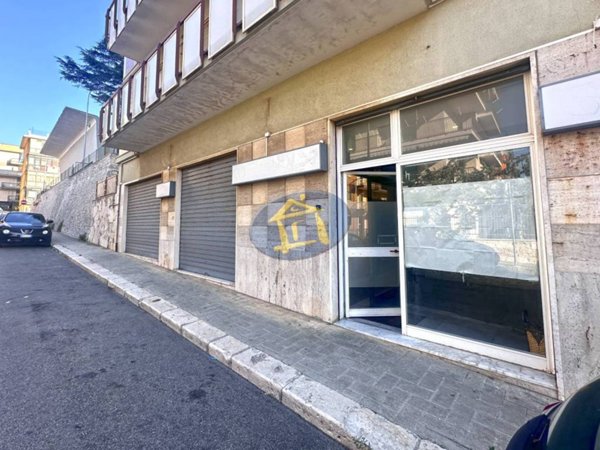 negozio in vendita a Putignano