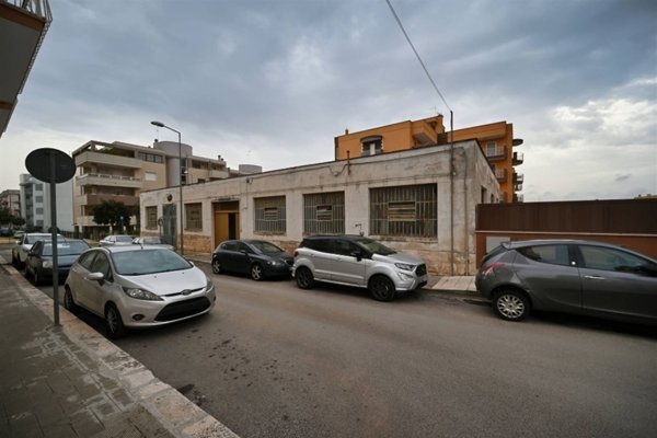 intera palazzina in vendita a Putignano