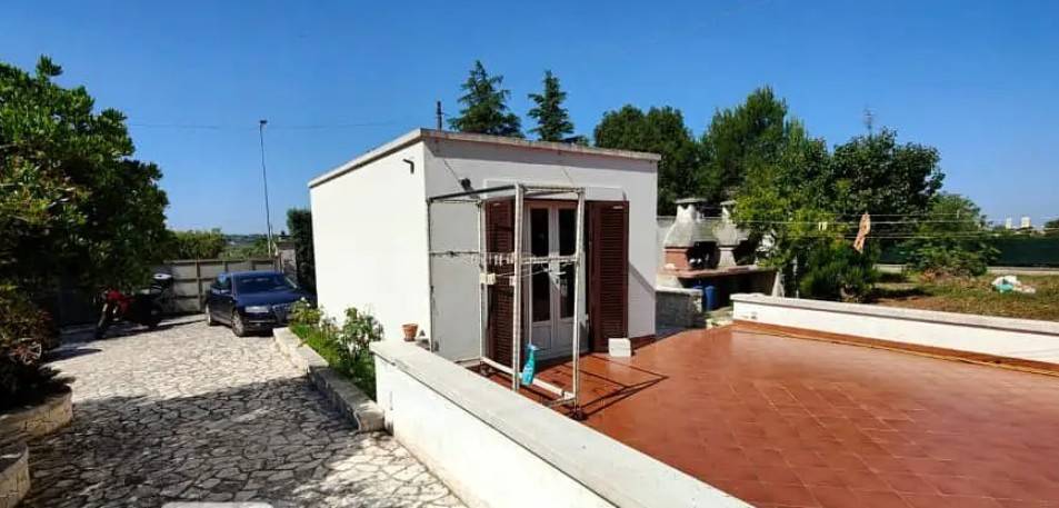 casa indipendente in vendita a Putignano