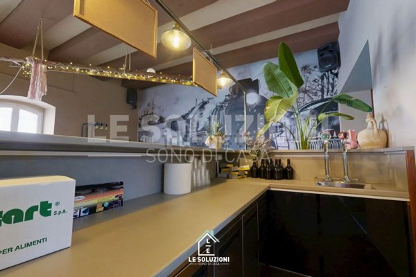 negozio in vendita a Putignano