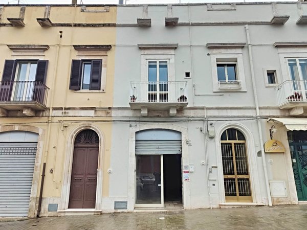 negozio in vendita a Putignano