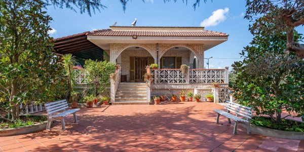 casa indipendente in vendita a Putignano