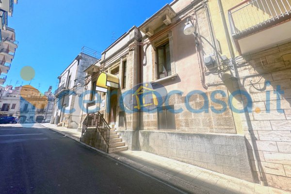 casa semindipendente in vendita a Putignano