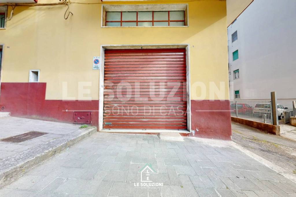 negozio in vendita a Putignano