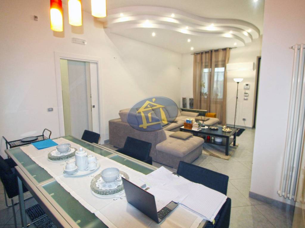casa indipendente in vendita a Putignano