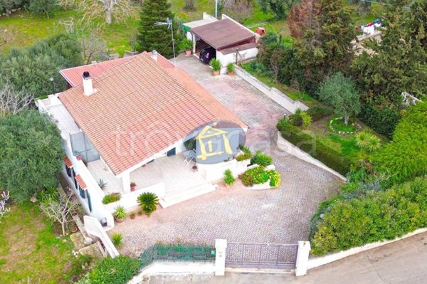 casa indipendente in vendita a Putignano