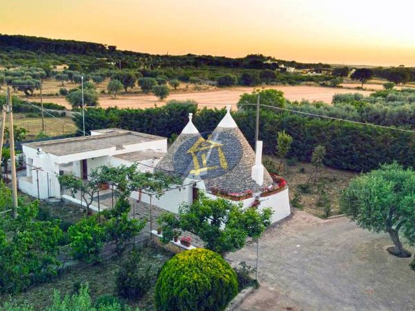 casa indipendente in vendita a Putignano