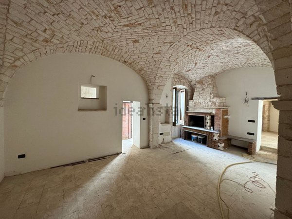 casa indipendente in vendita a Putignano