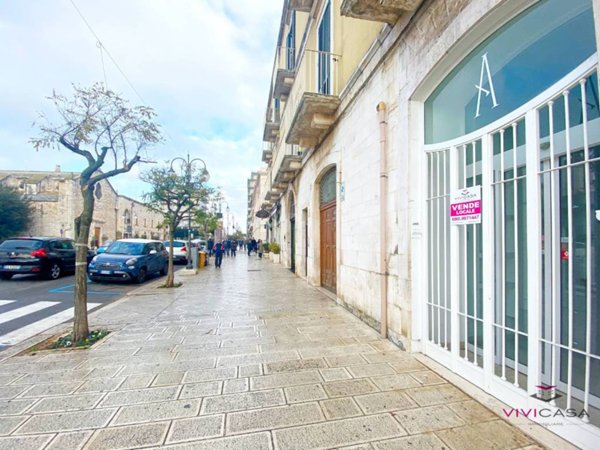 negozio in vendita a Putignano