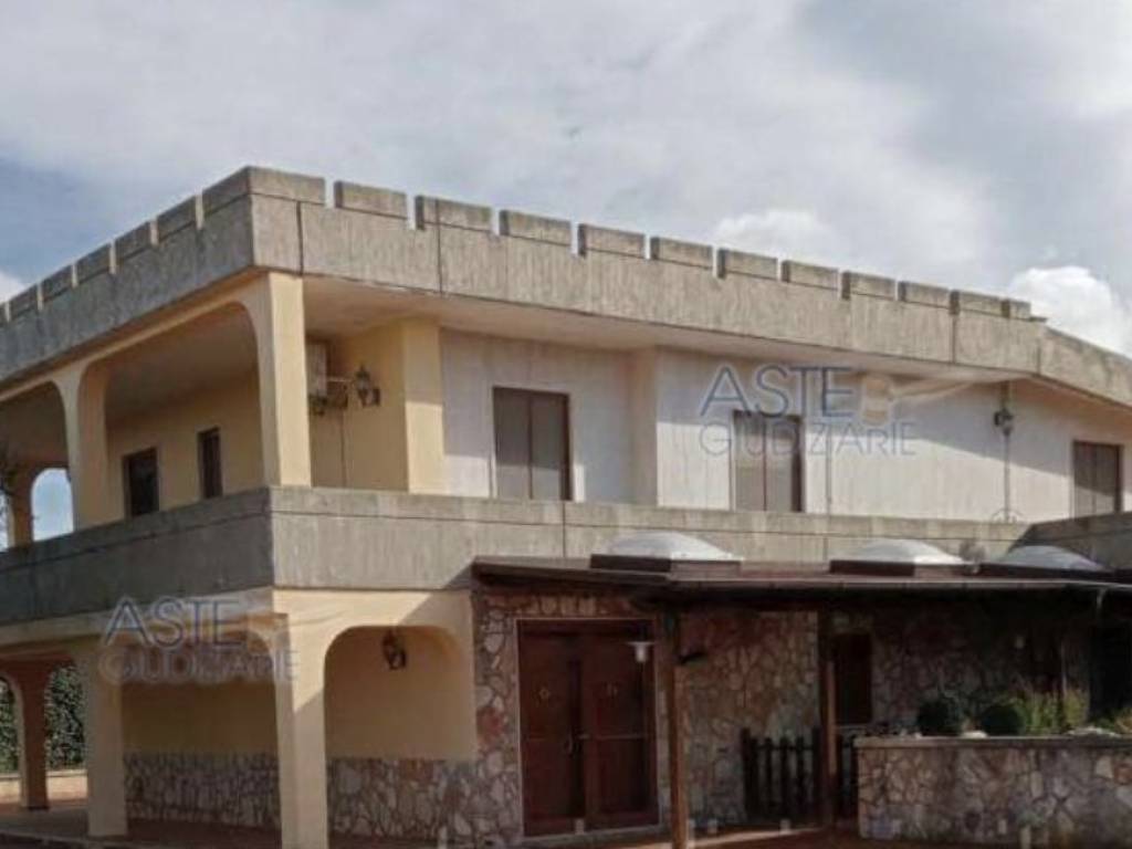 casa indipendente in vendita a Putignano