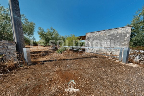 locale di sgombero in vendita a Putignano