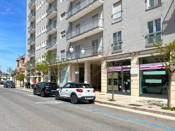 negozio in vendita a Putignano