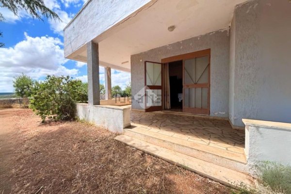 casa indipendente in vendita a Putignano