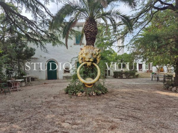 casa indipendente in vendita a Putignano