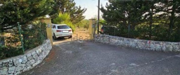 casa indipendente in vendita a Putignano
