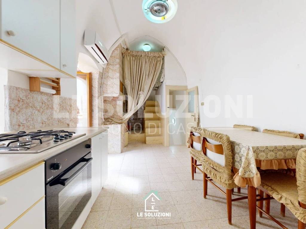 casa indipendente in vendita a Putignano