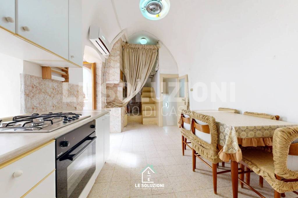 casa indipendente in vendita a Putignano