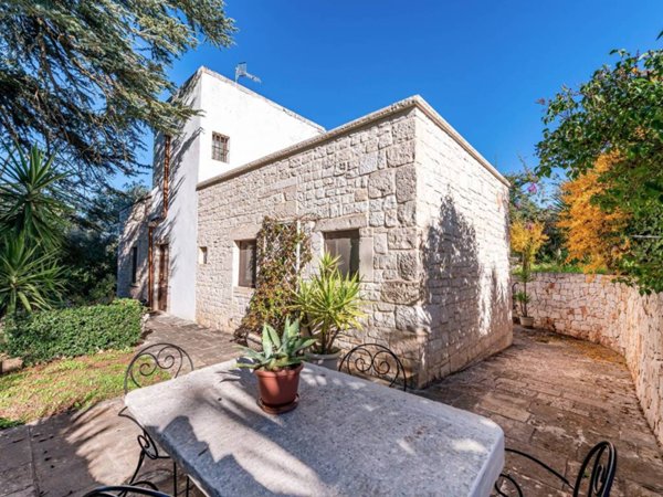 casa indipendente in vendita a Putignano