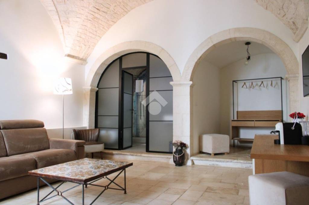 casa indipendente in vendita a Putignano