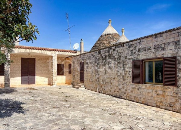casa indipendente in vendita a Putignano