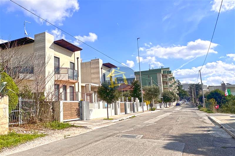 casa indipendente in vendita a Putignano