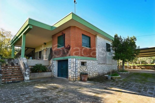 casa indipendente in vendita a Putignano