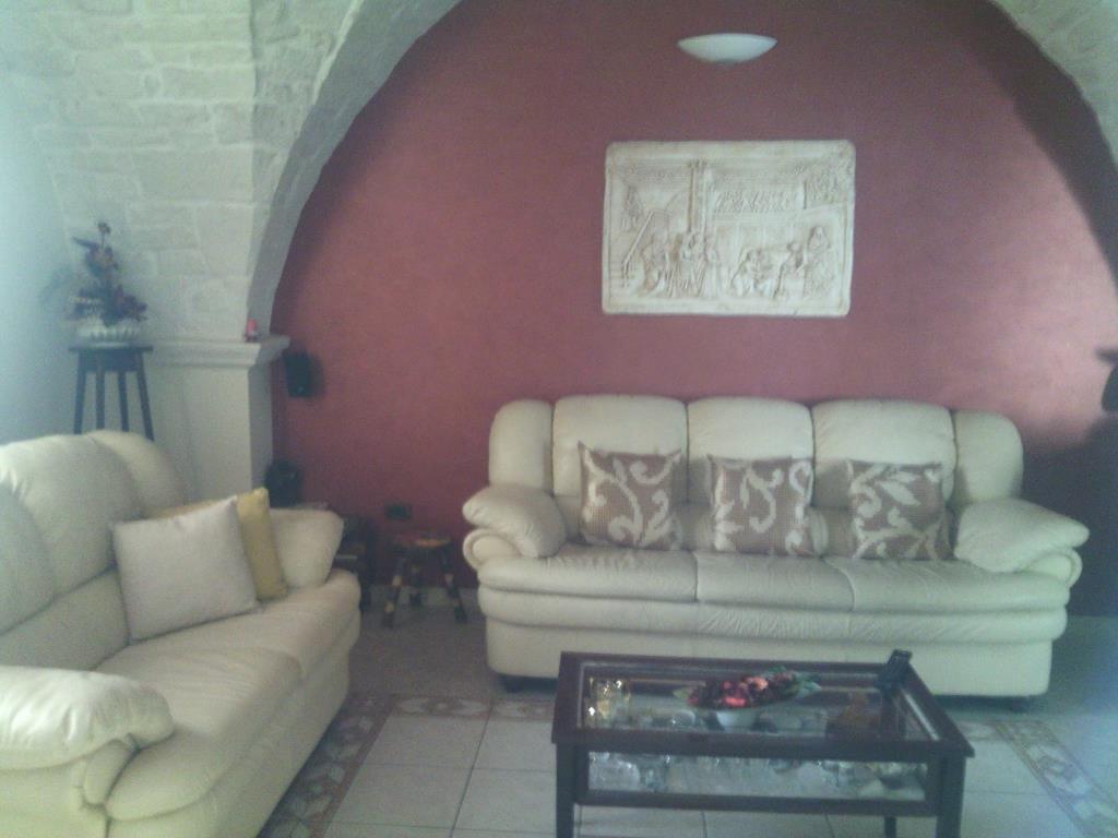 casa indipendente in vendita a Putignano