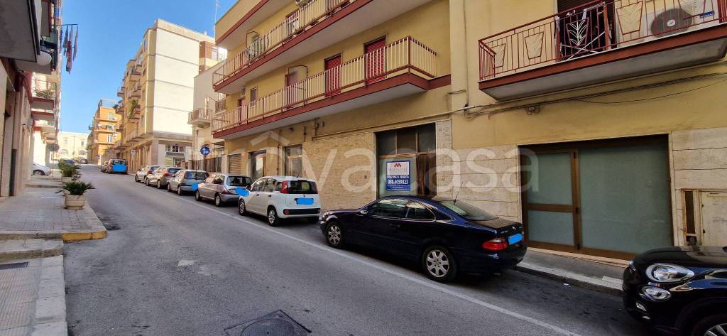 negozio in vendita a Putignano