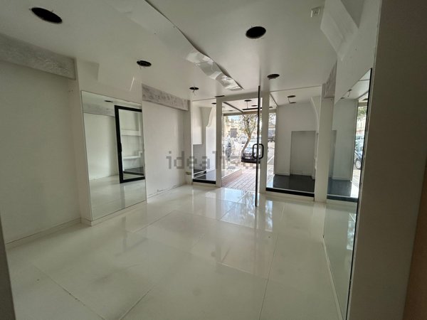 locale commerciale in vendita a Putignano